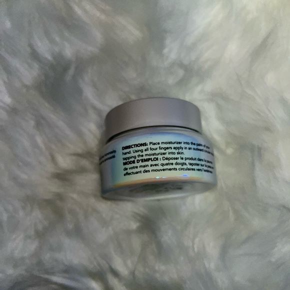 Saturday Skin Pretty Pop Probiotic Whipped Cream - Picture 3 of 4